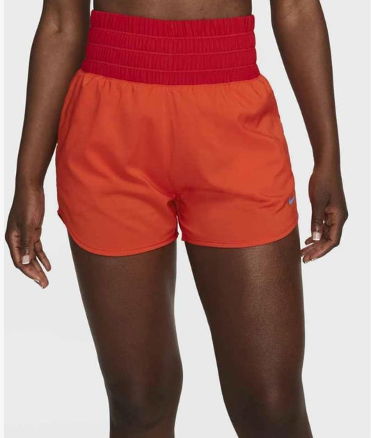 Short Nike con forro corto de cintura ultra alta de 3 pulgadas para mujer